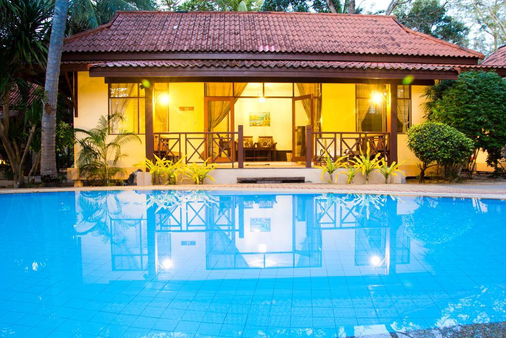 Bayview Beach Resort Ban Krut  Pokoj fotografie
